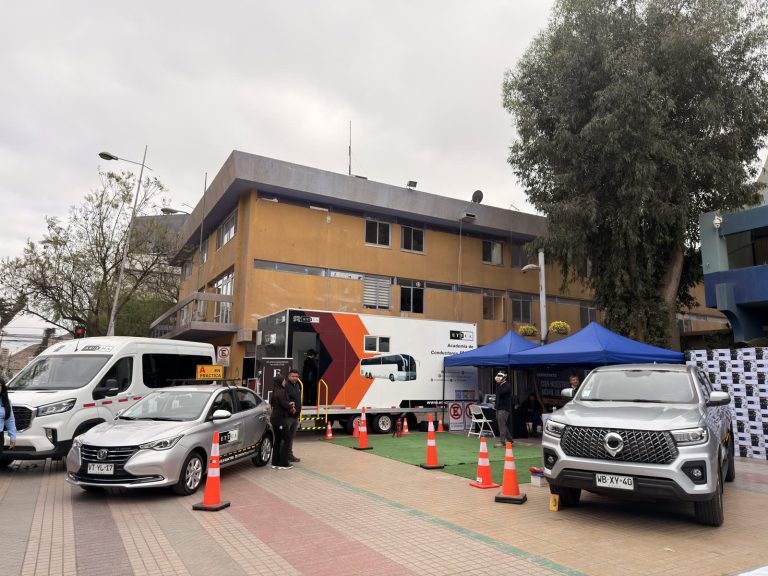 Feria de Seguridad Vial reúne a instituciones y comunidad en torno a la prevención y la tecnología