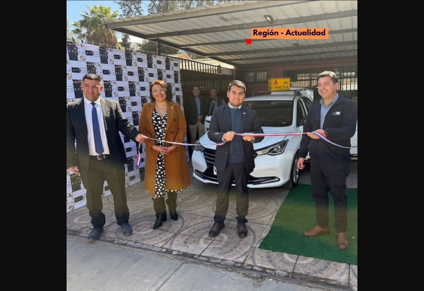 Autoridades regionales realizando el corte de cinta en el relanzamiento de la Escuela de Conductores ETYCA