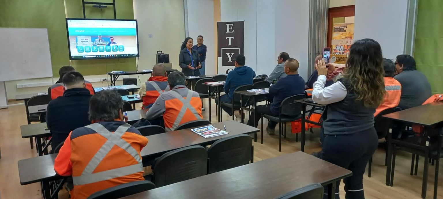 Presentación de la jornada formativa orientada a la prevención y la seguridad operacional.