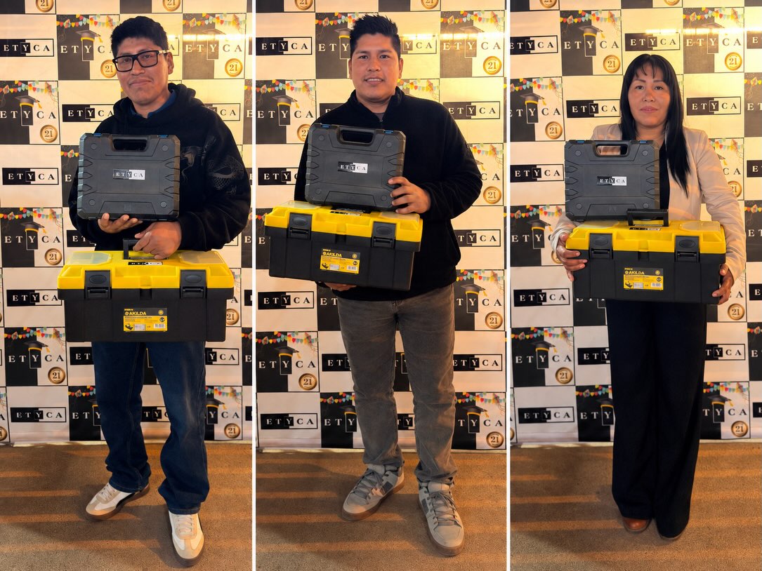 Ceremonia de diplomas, participantes y entrega de herramientas del programa de aire acondicionado en Paipote — Instagram 13 — fotografía 15 de 21